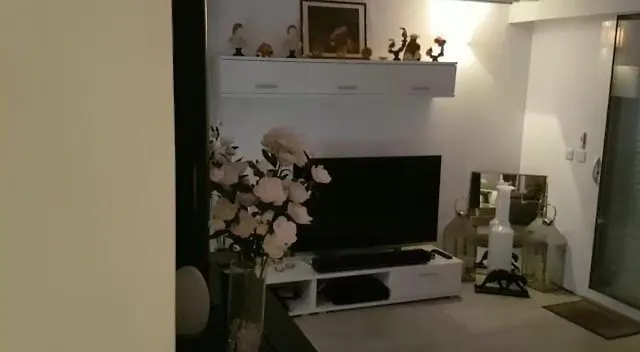 بيت للعطل Do Mi Si La Do Re لابينيه